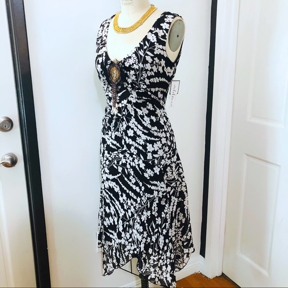 Vintage Cascade Asymmetrical Embellished Dress - Picture 4 of 15